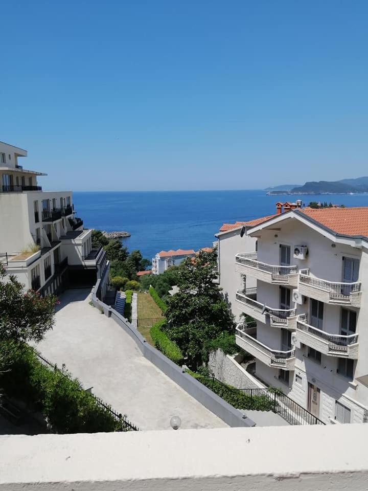 Apartments Dunja Sveti Stefan Eksteriør billede
