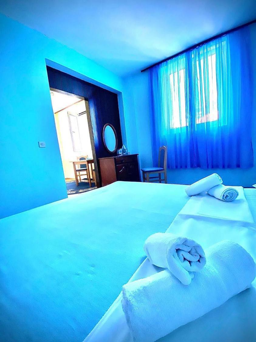 Apartments Dunja Sveti Stefan Eksteriør billede