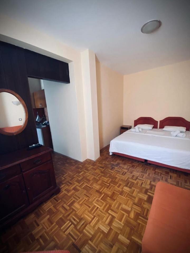 Apartments Dunja Sveti Stefan Eksteriør billede