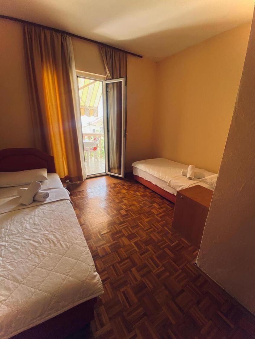 Apartments Dunja Sveti Stefan Eksteriør billede