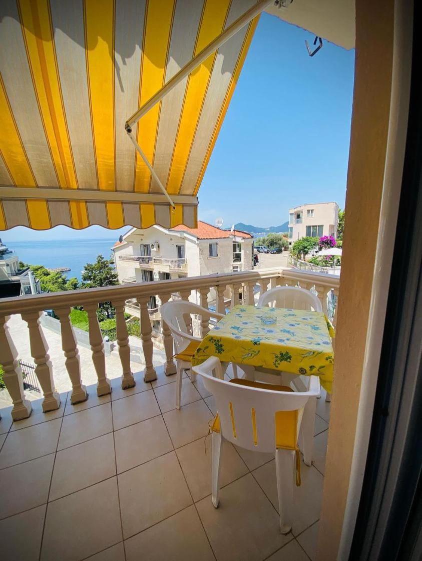 Apartments Dunja Sveti Stefan Eksteriør billede