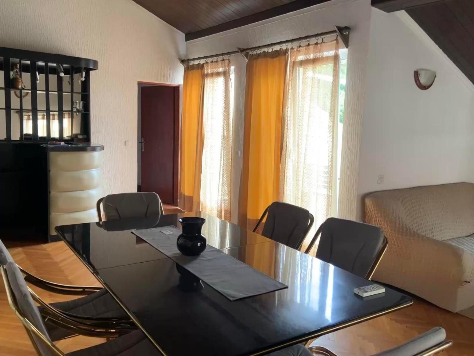 Apartments Dunja Sveti Stefan Eksteriør billede