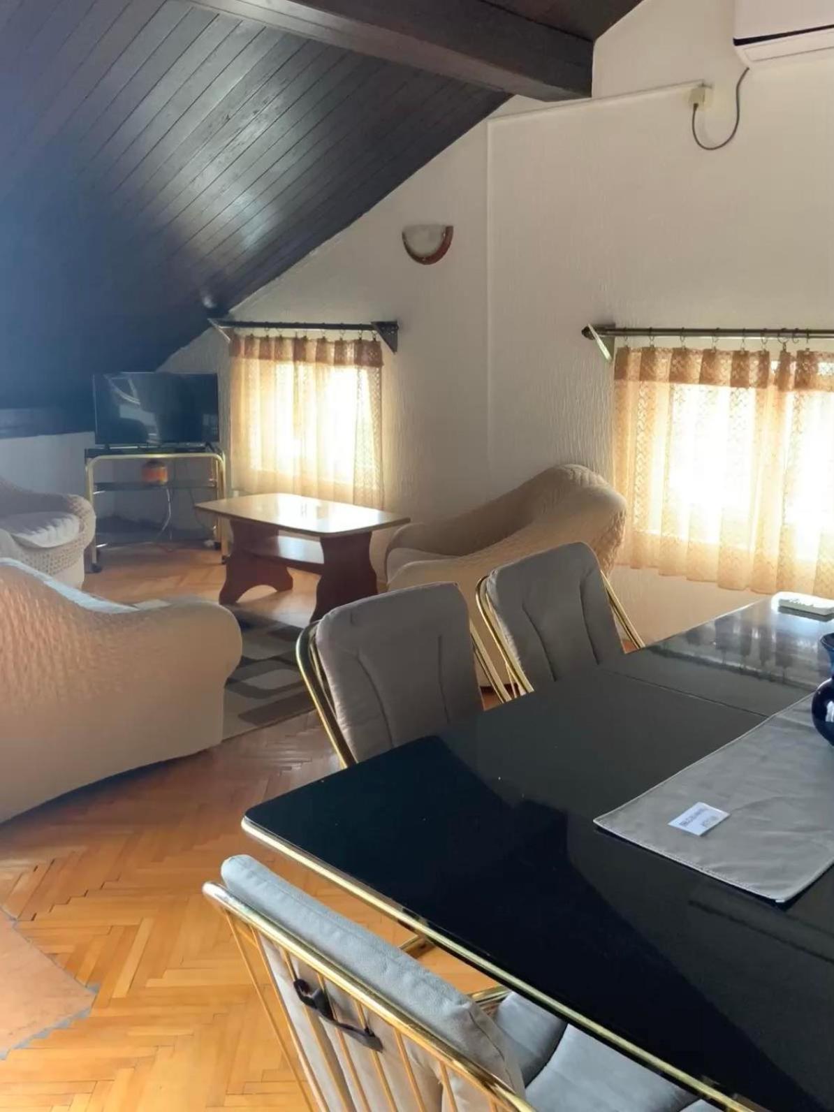 Apartments Dunja Sveti Stefan Eksteriør billede